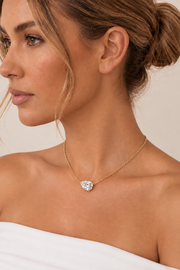 Tara Choker